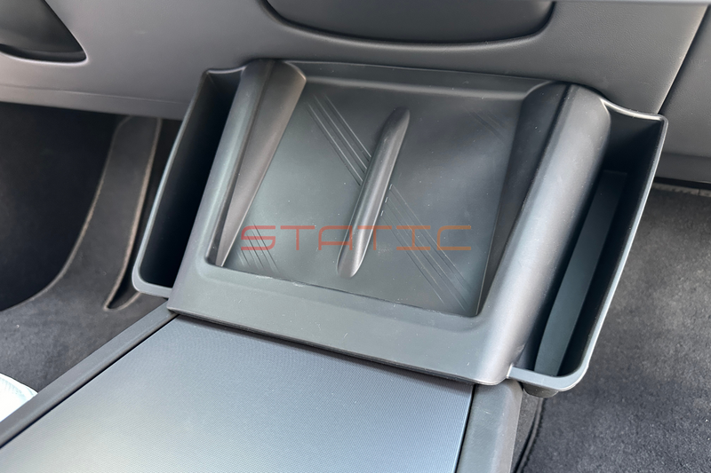 Wireless Charging Anti-Slip Silicone Pad - Model 3 2024+